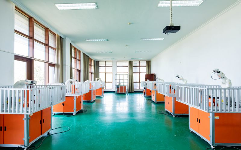 杭州万向职业技术学院单考单招